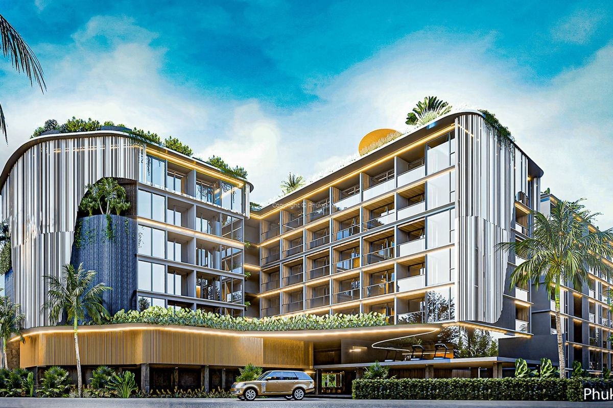 Sun Hills lakeside